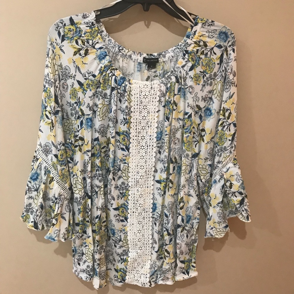 ☀️NEW DIRECTIONS Top